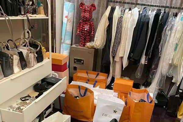 德化县回收一线品牌衣服